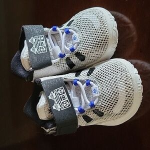 Kyrie Irvin Toddler Nike Size 3C